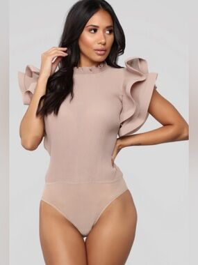 Fashion Nova Modern Ruffled Sleeve Sz S